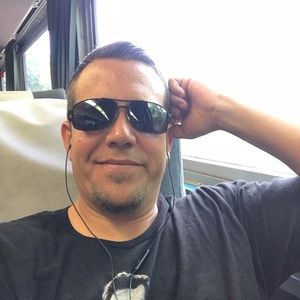 Meet your Posher, Justin